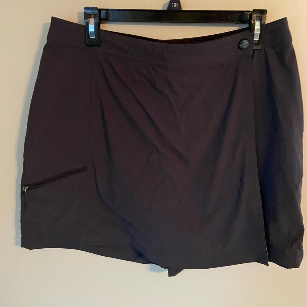 L.L. Bean Women's Skort - Dark Blue